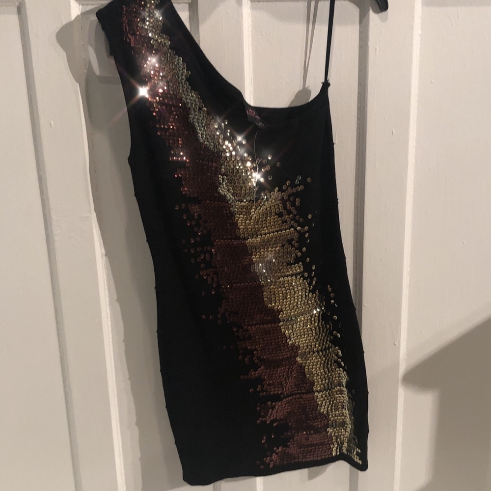 2B Bebe dress